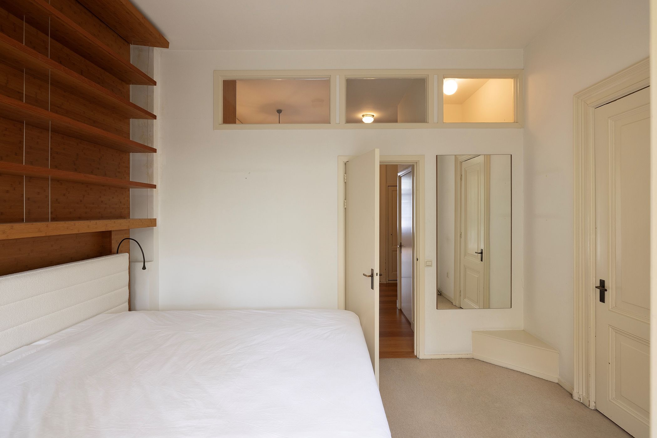 Photo 27 of Van Eeghenstraat 117-B