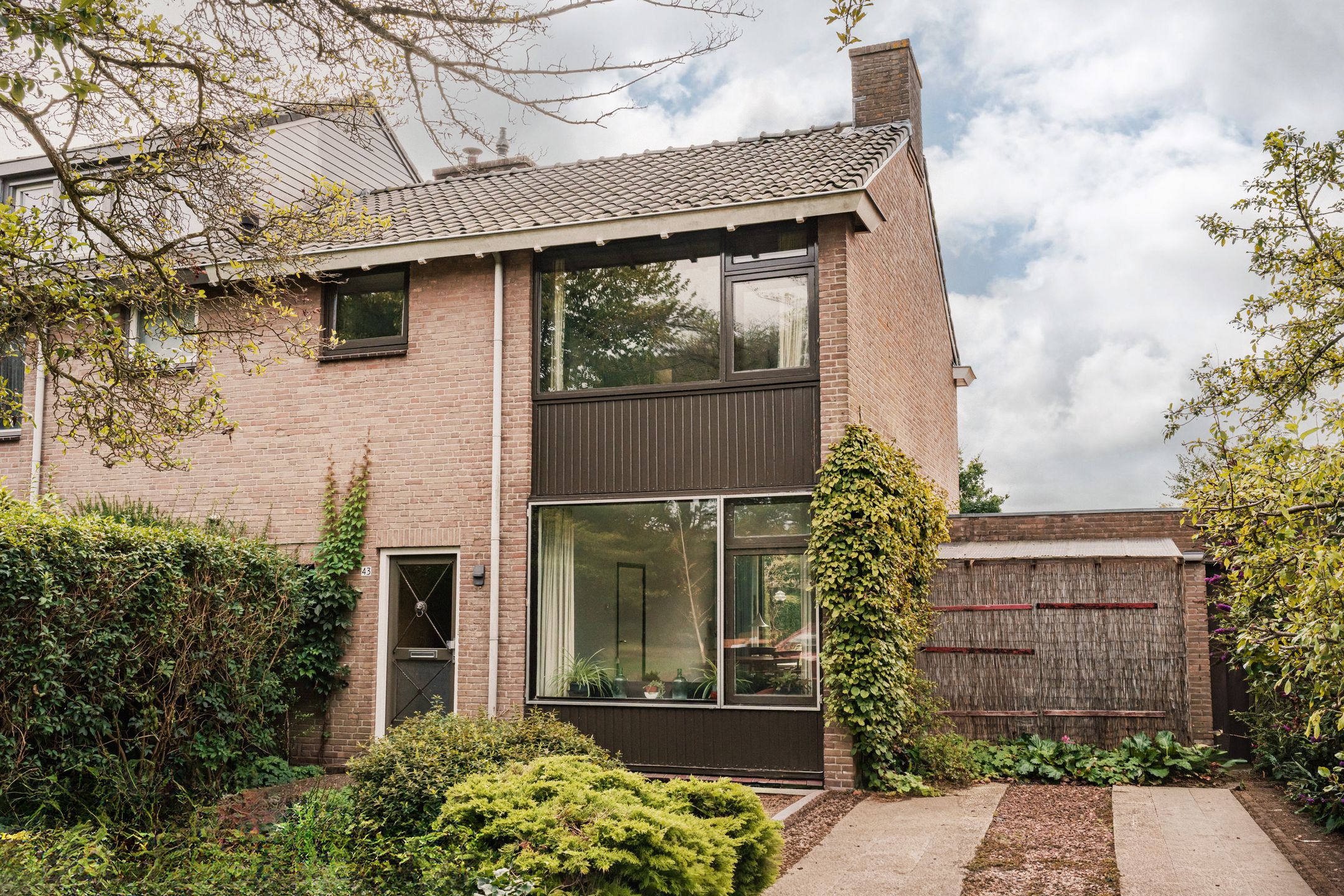 Von Brucken Focklaan 43 