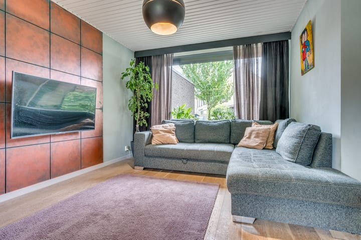 Hoekwoning te koop: E Dorsstraat 72, Grubbenvorst