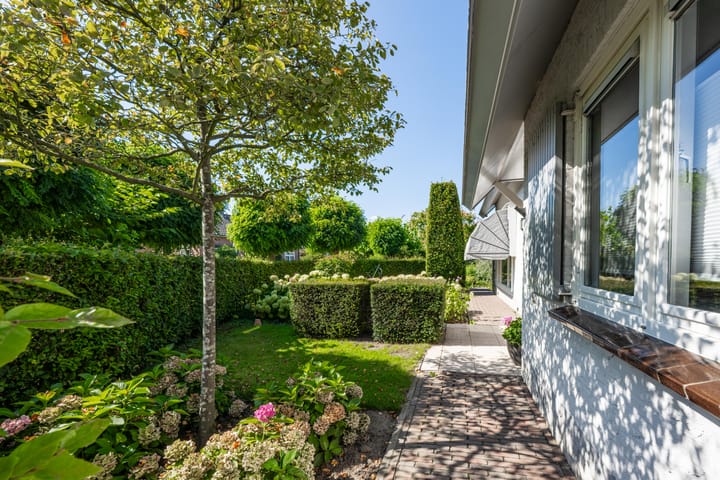 Vrijstaande woning te koop: Kerkstraat 18, Ommeren