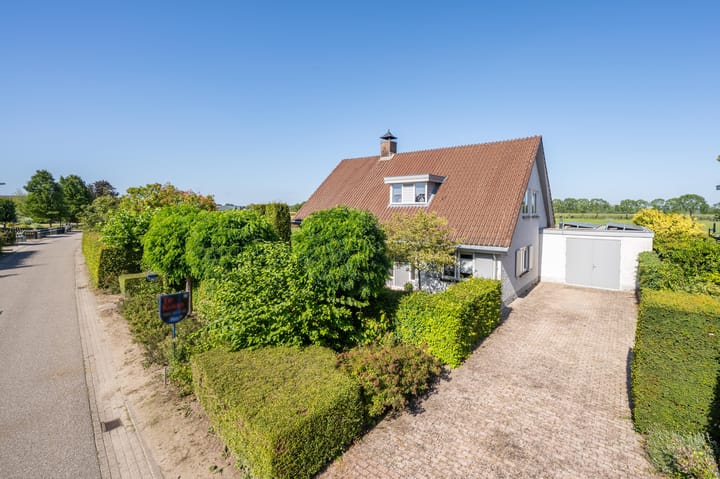 Vrijstaande woning te koop: Kerkstraat 18, Ommeren