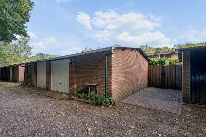 Tussenwoning te koop: Prins Bernhardlaan 69, Ede