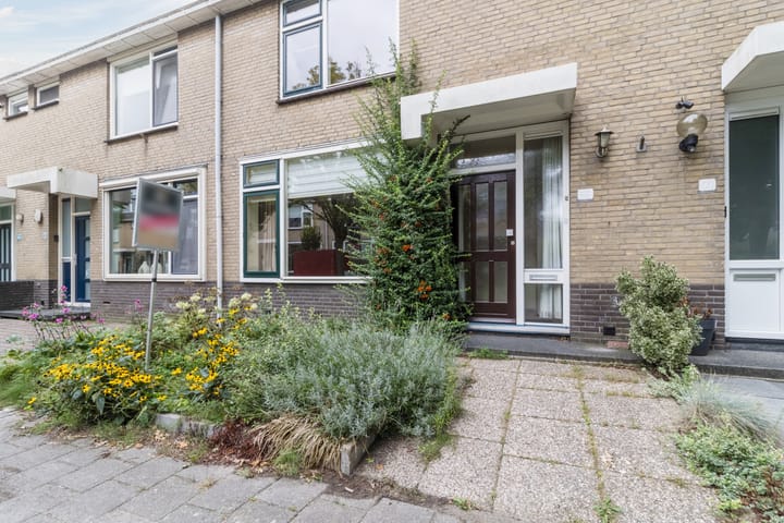 Photo 4 of Wikkestraat 89