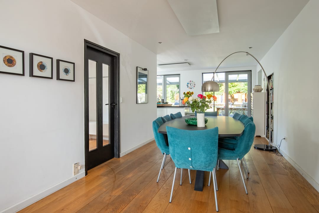 Photo 7 of Daslook 29