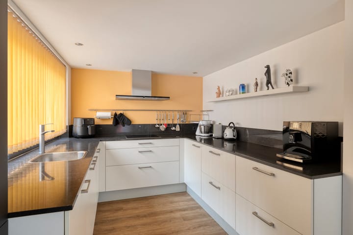 Hoekwoning te koop: Niklaasberg 1, Breda