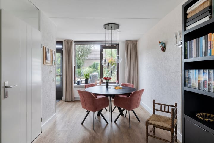 Hoekwoning te koop: Niklaasberg 1, Breda