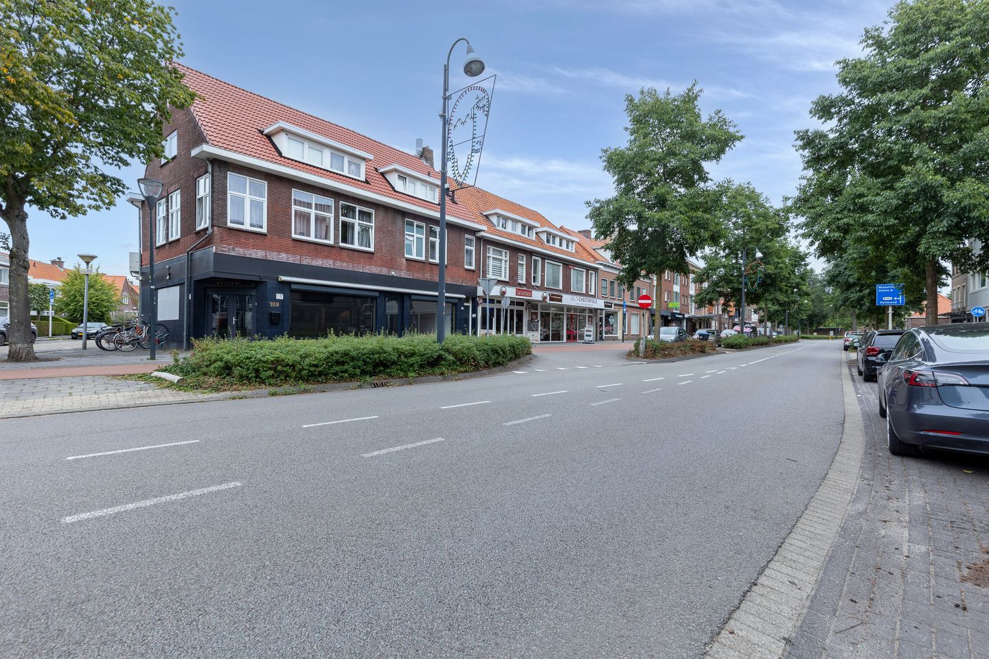 View photo 1 of Leenderweg 109