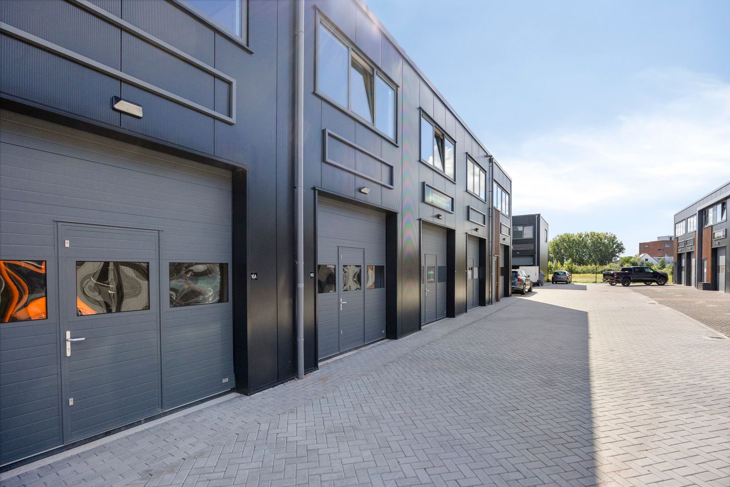 View photo 2 of Visserstraat 16-A