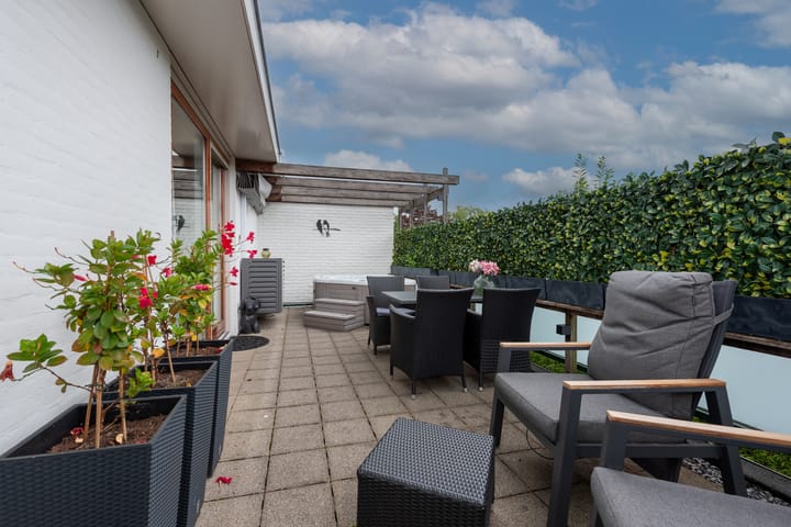 Appartement te koop: Oud-Loosdrechtsedijk 207-36, Loosdrecht