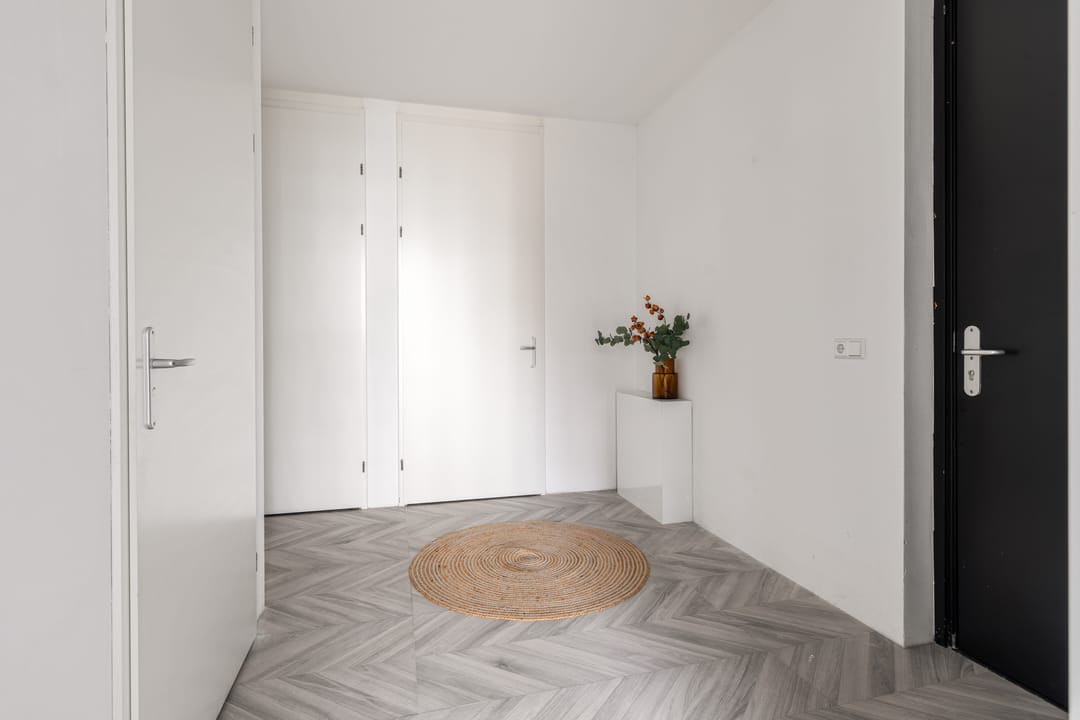 Photo 11 of Mies van der Rohestraat 141