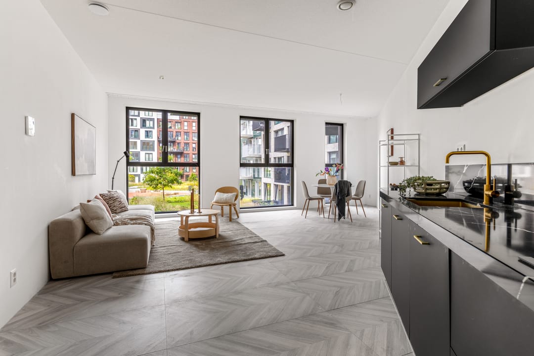 Photo 2 of Mies van der Rohestraat 141