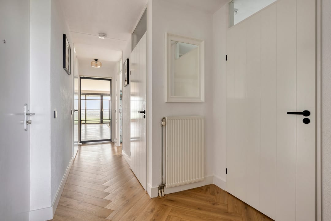 Photo 16 of Bisonstraat 88