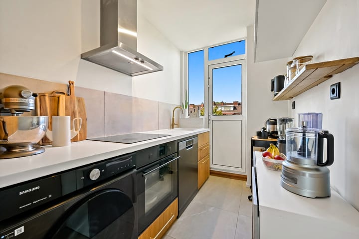 Appartement te koop: Dr H. Colijnlaan 160, Rijswijk (Zh)