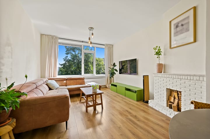 Appartement te koop: Dr H. Colijnlaan 160, Rijswijk (Zh)