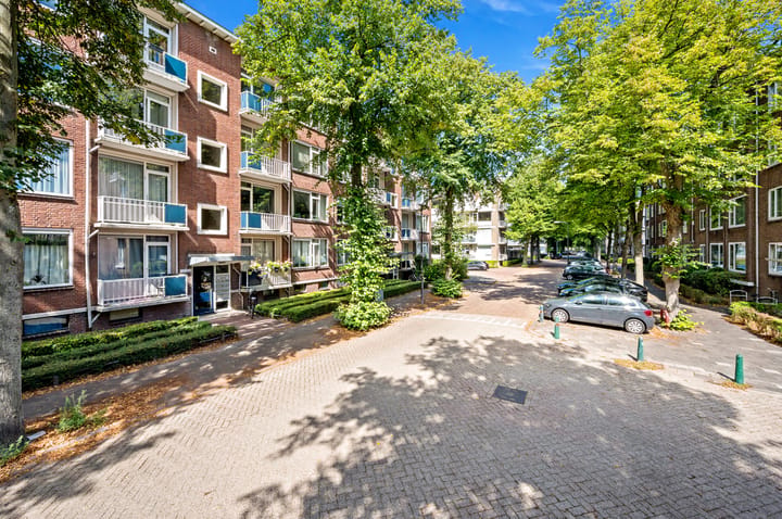 Appartement te koop: Dr H. Colijnlaan 160, Rijswijk (Zh)