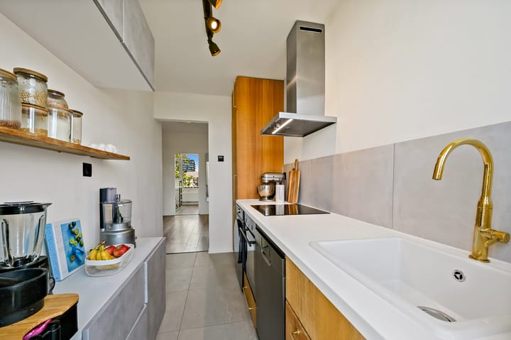 Appartement te koop: Dr H. Colijnlaan 160, Rijswijk (Zh)