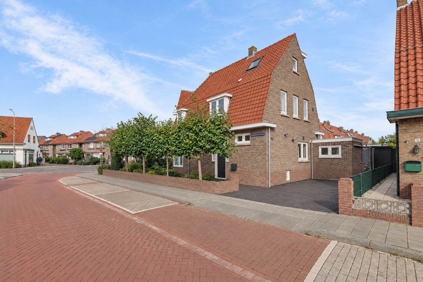 Photo 14 of Kamperfoeliestraat 30