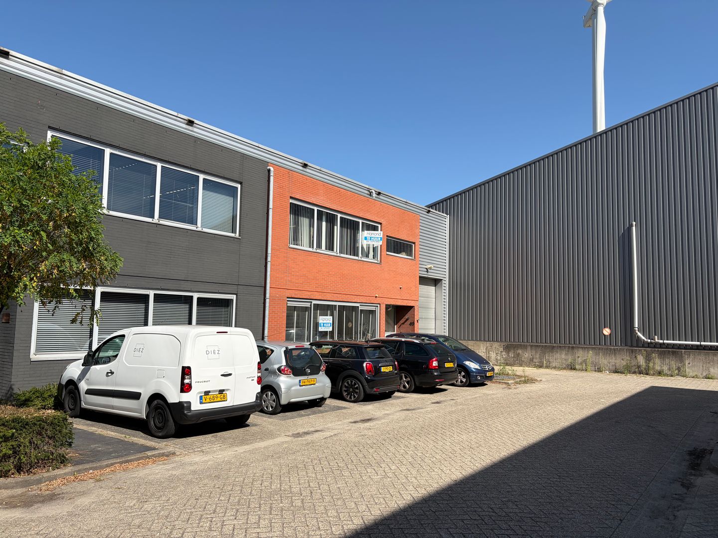 Bekijk foto 3 van Rietveldenweg 49