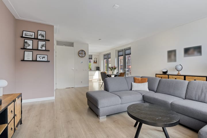 Tussenwoning te koop: Geestersingel 70, Alkmaar