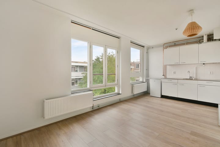 Foto 3 van Minahassastraat 24-B
