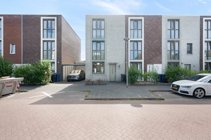 Photo 2 of Hebatstraat 24