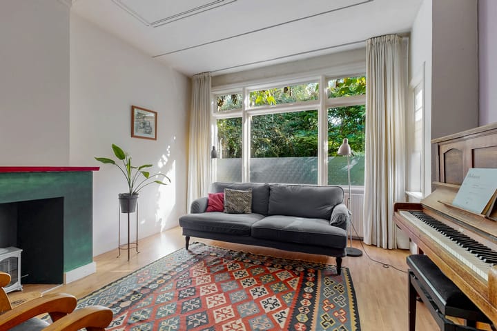 Tussenwoning te koop: Loolaan 102, Voorburg