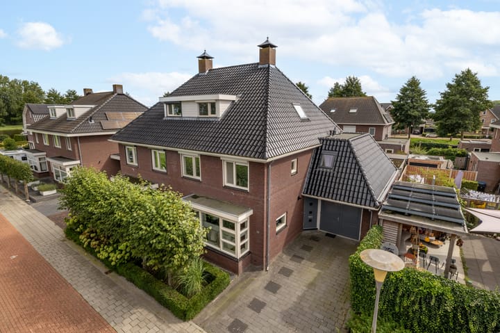 Twee-onder-één-kap te koop: Priorstraat 13, Ijsselmuiden