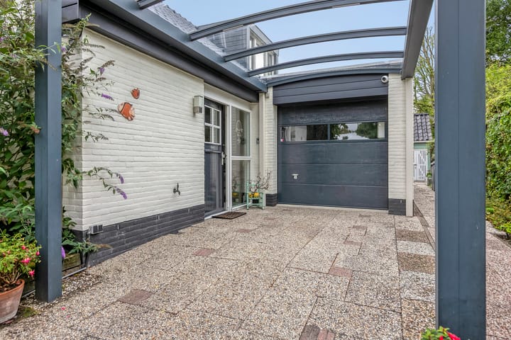 Vrijstaande woning te koop: Rozenlaan 3, Oostkapelle