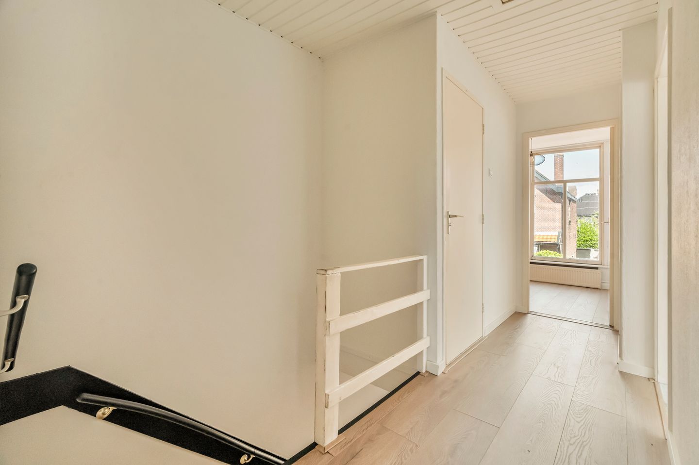 Photo 40 of Groenelaan 8