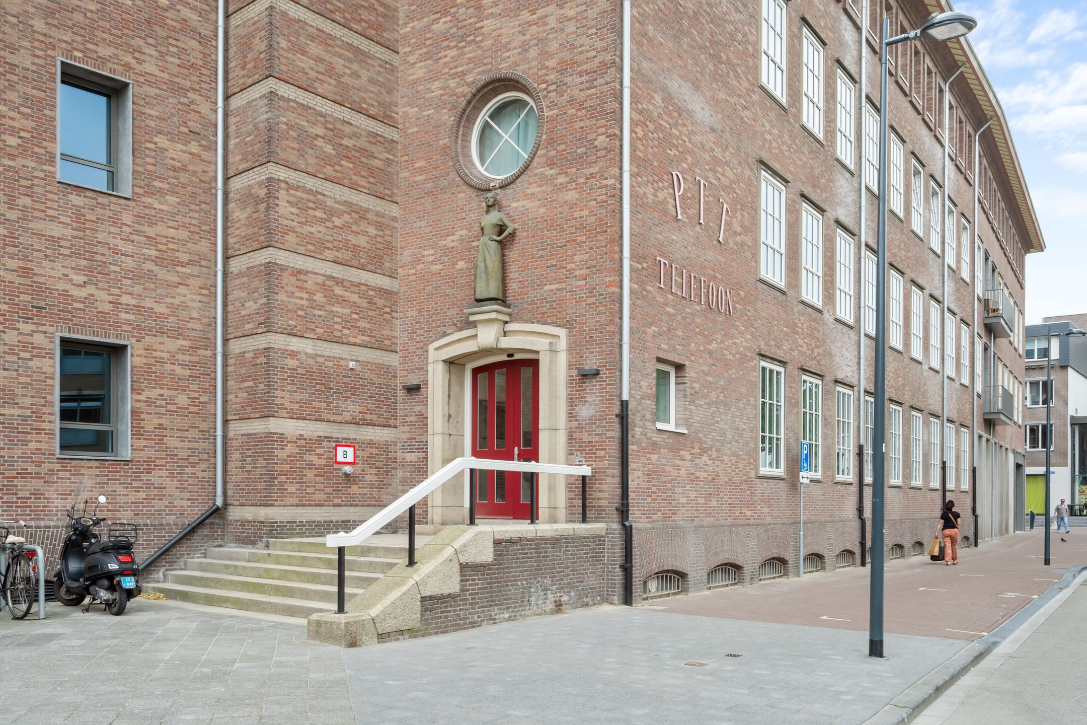 Photo 51 of Oude Vest 6-D4