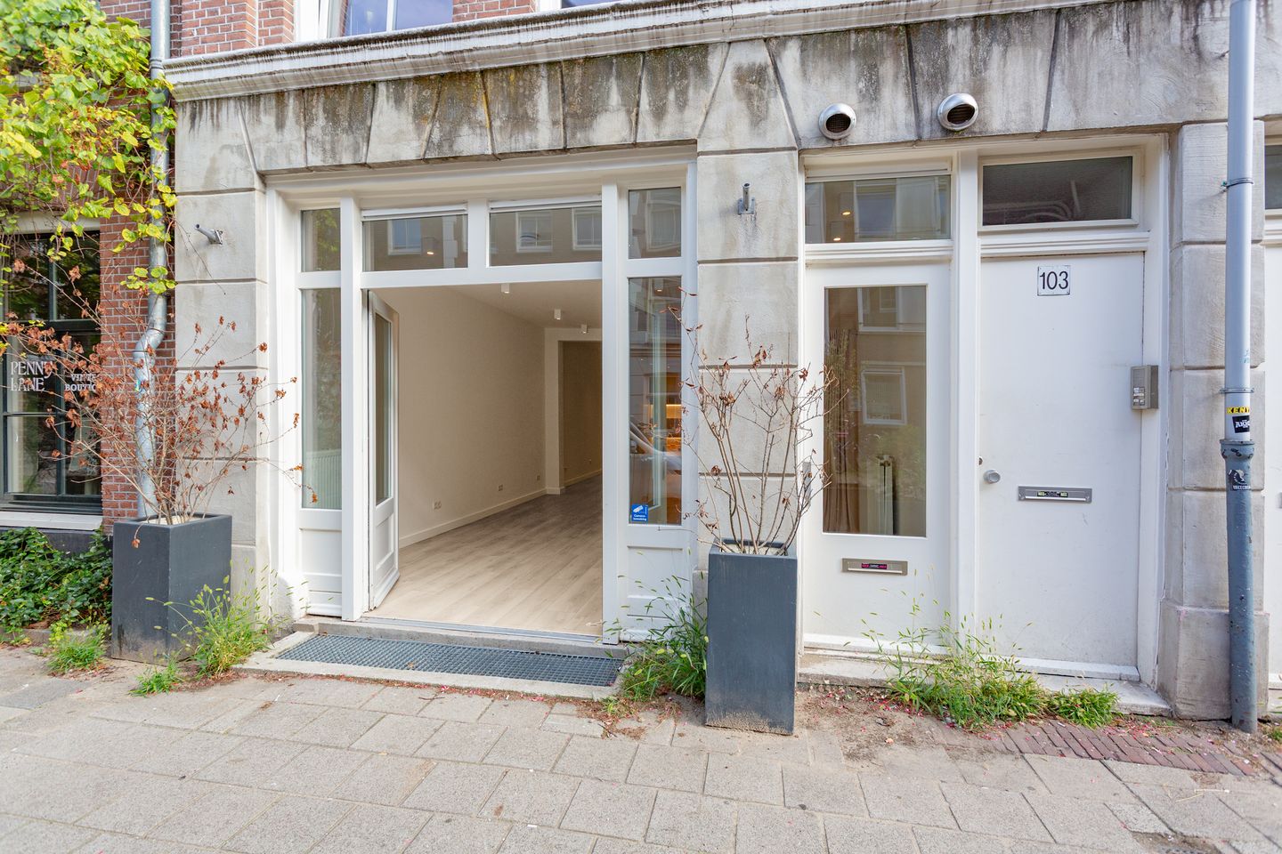 View photo 2 of Quellijnstraat 103-H
