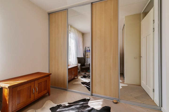 Appartement te koop: Beneluxlaan 669, Almere