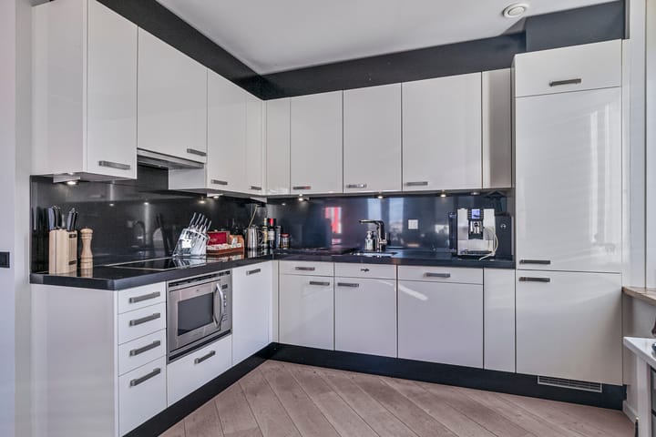 Appartement te koop: Beneluxlaan 669, Almere