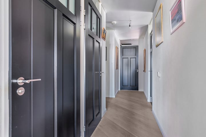 Appartement te koop: Beneluxlaan 669, Almere