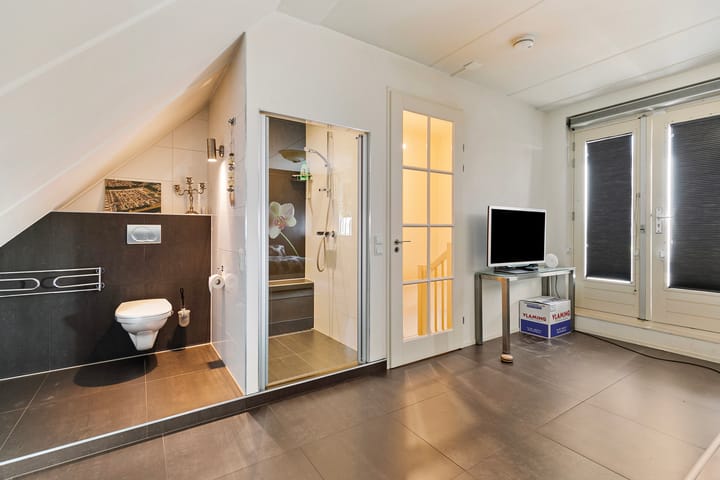 Appartement te koop: Beneluxlaan 669, Almere