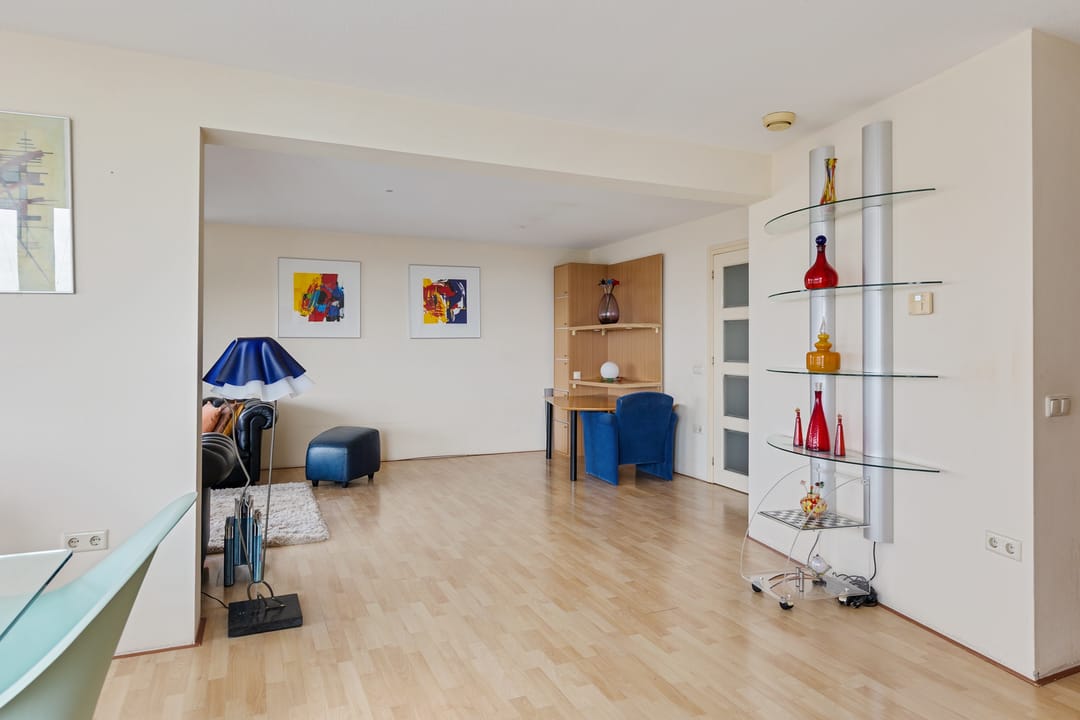 Photo 11 of De Regent 262