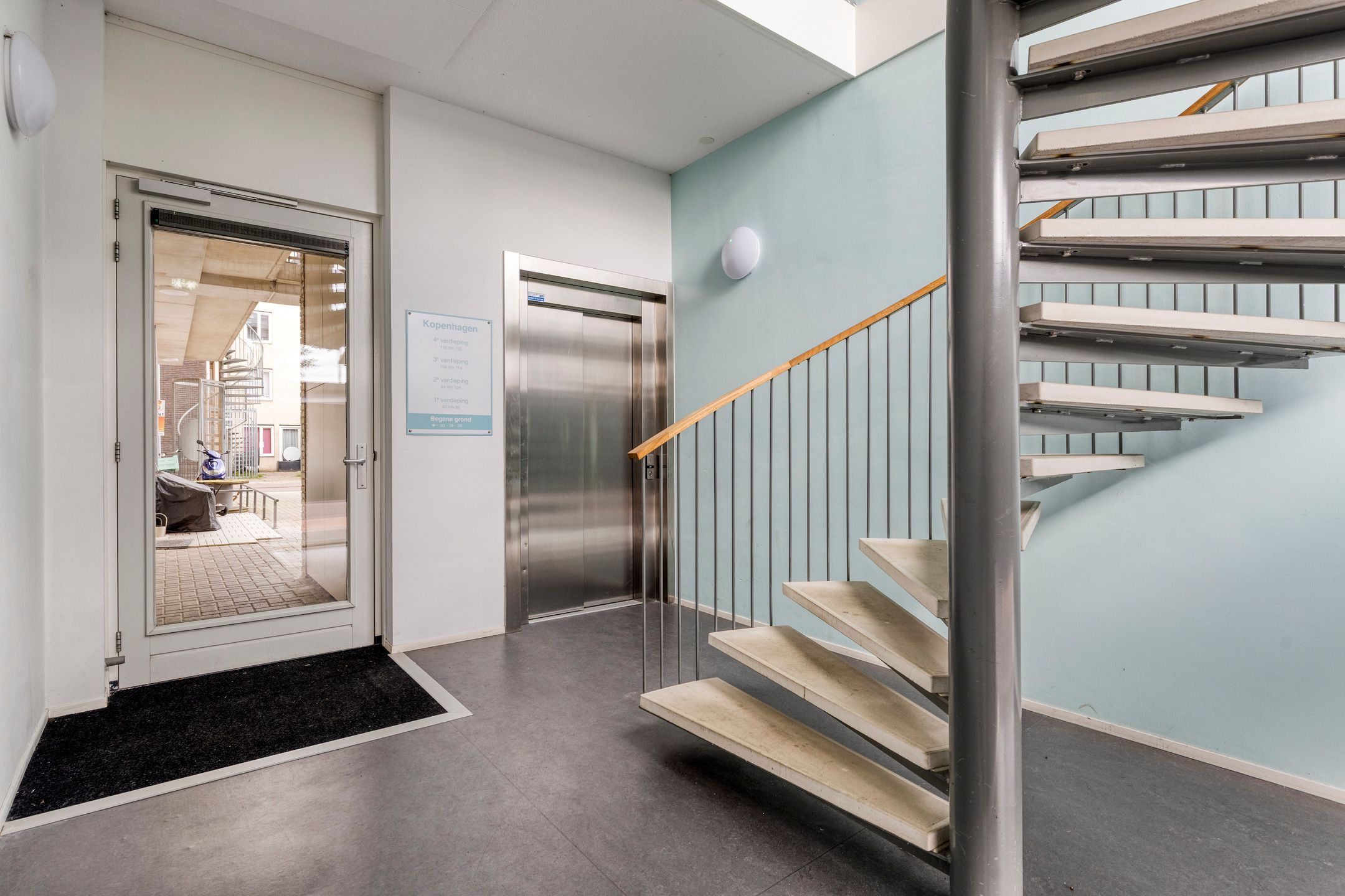 Photo 9 of Engelandstraat 82