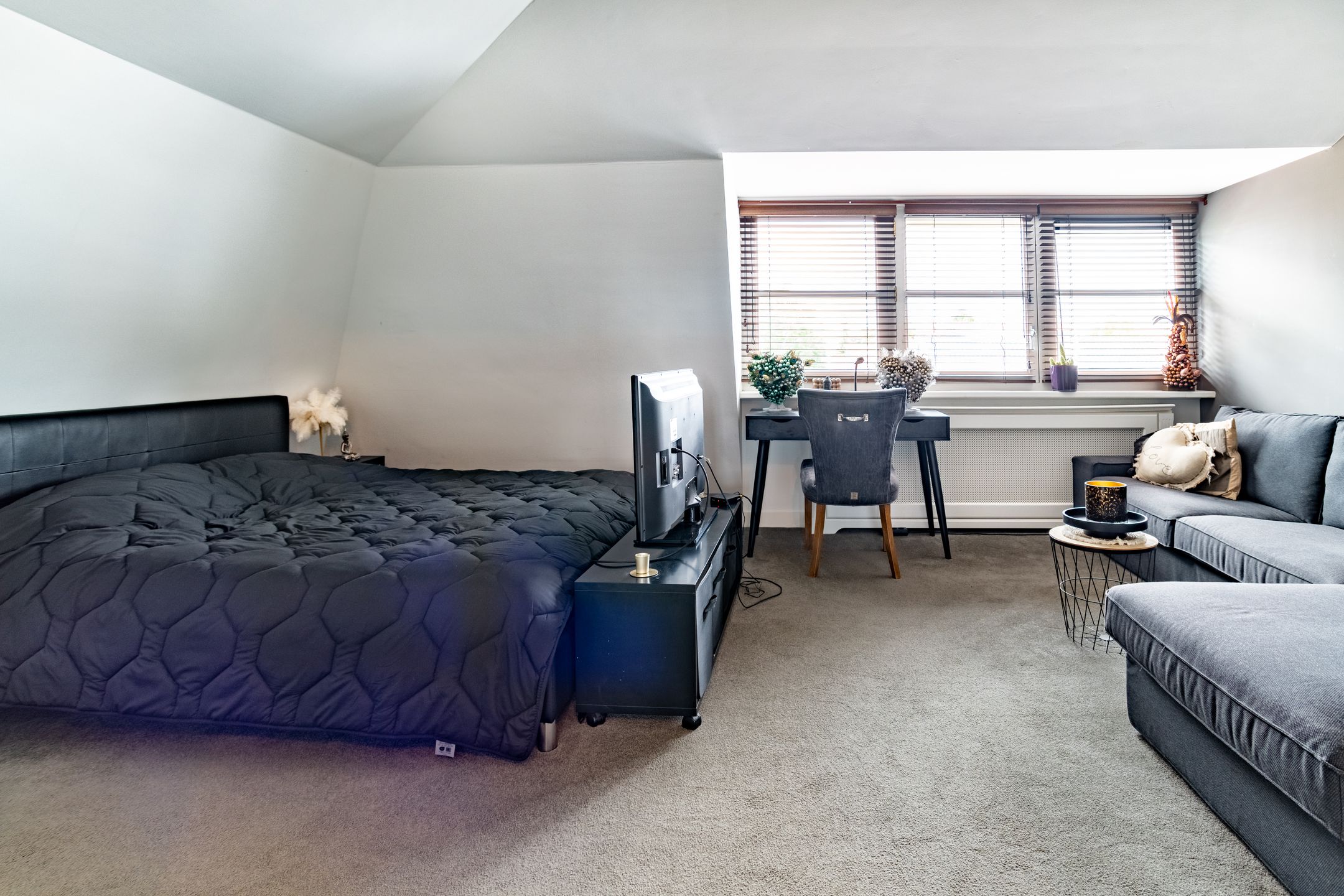 Photo 42 of Weteringstraat 1-B