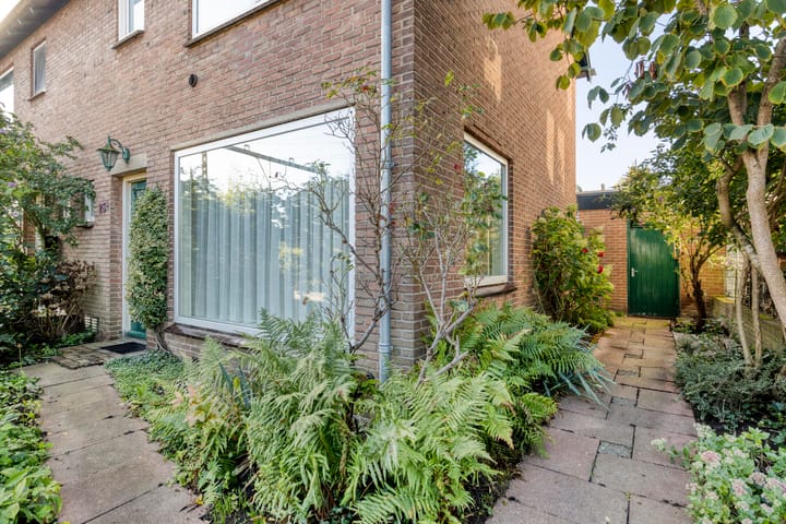 Twee-onder-één-kap te koop: Zuider Parallelweg 26A, Velp (Ge)