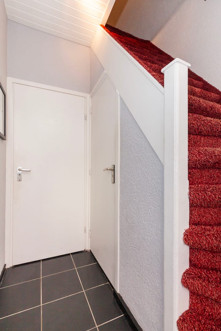 Tussenwoning te koop: Leliestraat 37, Vlaardingen