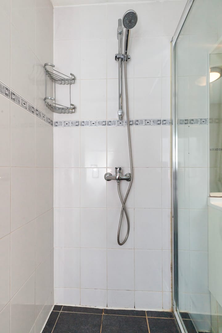 Tussenwoning te koop: Leliestraat 37, Vlaardingen