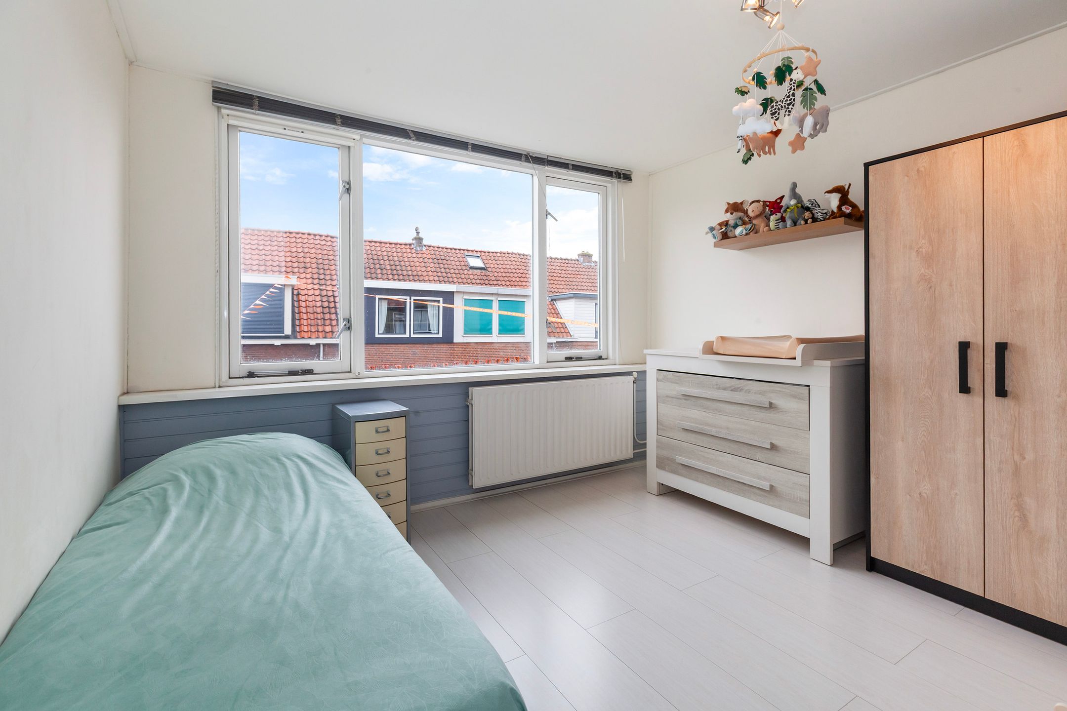 Photo 36 of Leliestraat 37