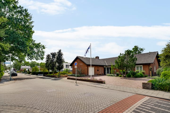 Vrijstaande woning te koop: Mgr Verstraelenstraat 12, Sevenum