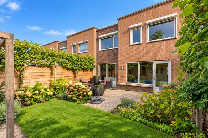 Tussenwoning te koop: Bikkerspolder 2, De Meern