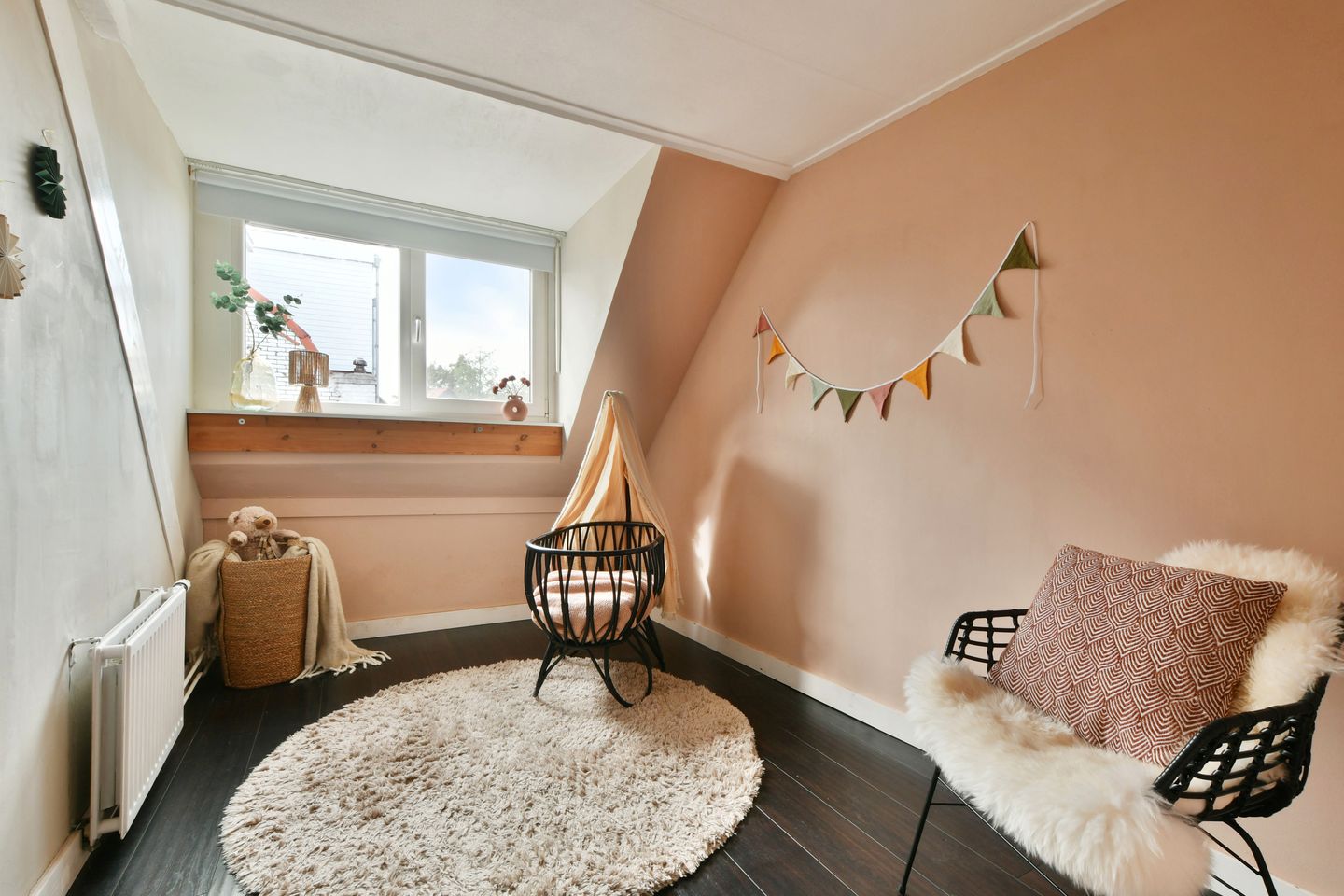 Photo 20 of Kamperstraat 32