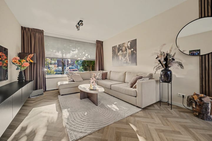 Tussenwoning te koop: De Hoogstraat 4, Vlijmen