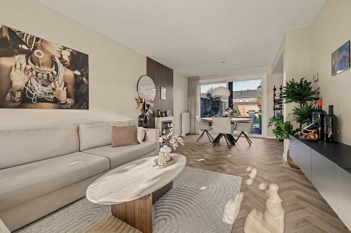 Tussenwoning te koop: De Hoogstraat 4, Vlijmen