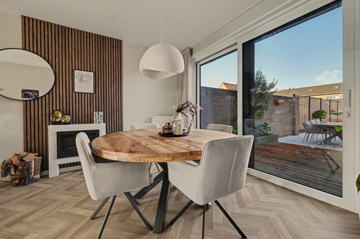 Tussenwoning te koop: De Hoogstraat 4, Vlijmen