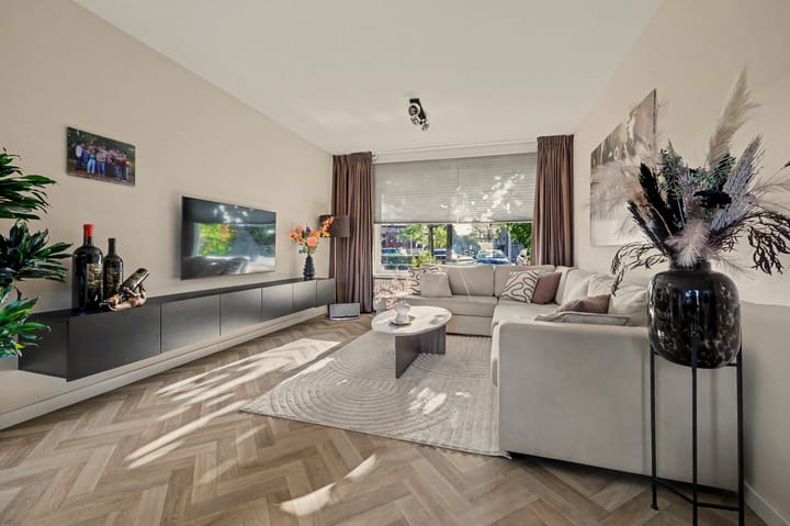 Tussenwoning te koop: De Hoogstraat 4, Vlijmen