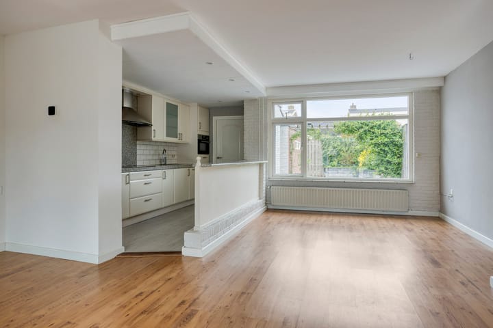 Tussenwoning te koop: Irisstraat 6, Steenbergen (Nb)